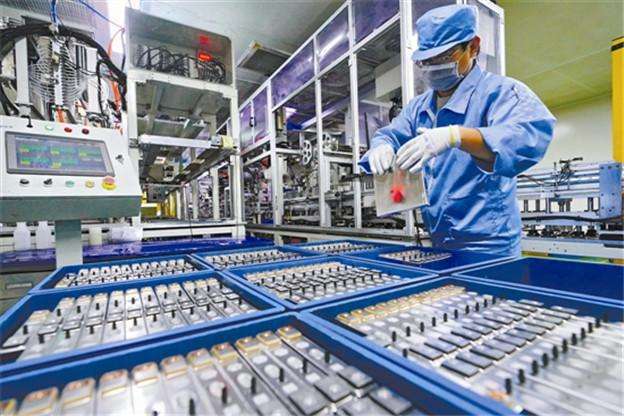 擬投資15億元建設(shè)硅碳負(fù)極、添加劑等鋰電材料項(xiàng)目